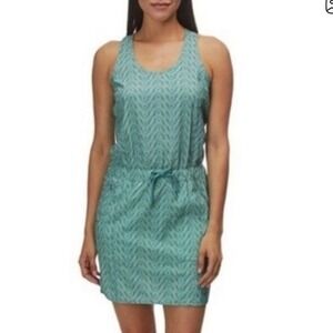 Patagonia Fleetwith Dress Women's Medium Athletic Hiking Outdoor Green Pockets